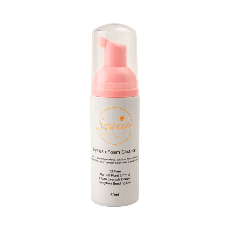 Swaniya® revolusioneer die skoonmaak van die oogmakery: Lash Foam Cleanser verwyder maklik alle oogmake